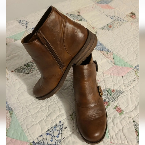Naturalizer N5 Breena Side Zip Strap Buckle Booties - Picture 3 of 5